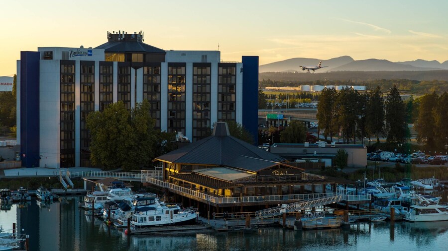 Radisson Blu Vancouver Airport Hotel & Marina