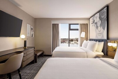 Radisson Blu Vancouver Airport Hotel & Marina