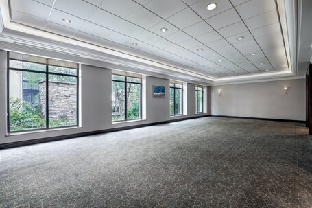 Sheraton Toronto Airport Hotel Conference Centre - Image 26