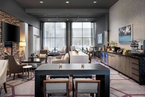 Lounge - Sheraton Toronto Airport Hotel & Conference Centre (Toronto)