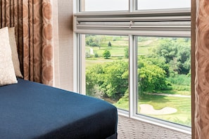 Premium bedding, down comforters, in-room safe, desk