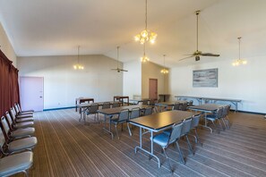 Meeting facility