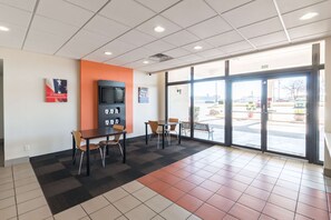 Coin salon dans le hall