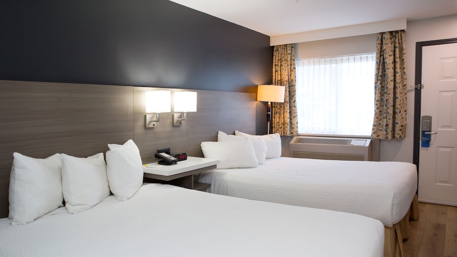 Days Inn by Wyndham Kelowna