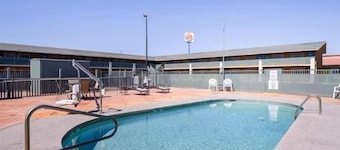 Hotel Eloy/ Casa Grande Near I-10