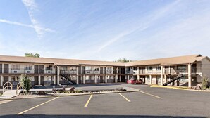 Unclassified image, 5 of 12, button - Americas Best Value INN Beaver (Beaver)
