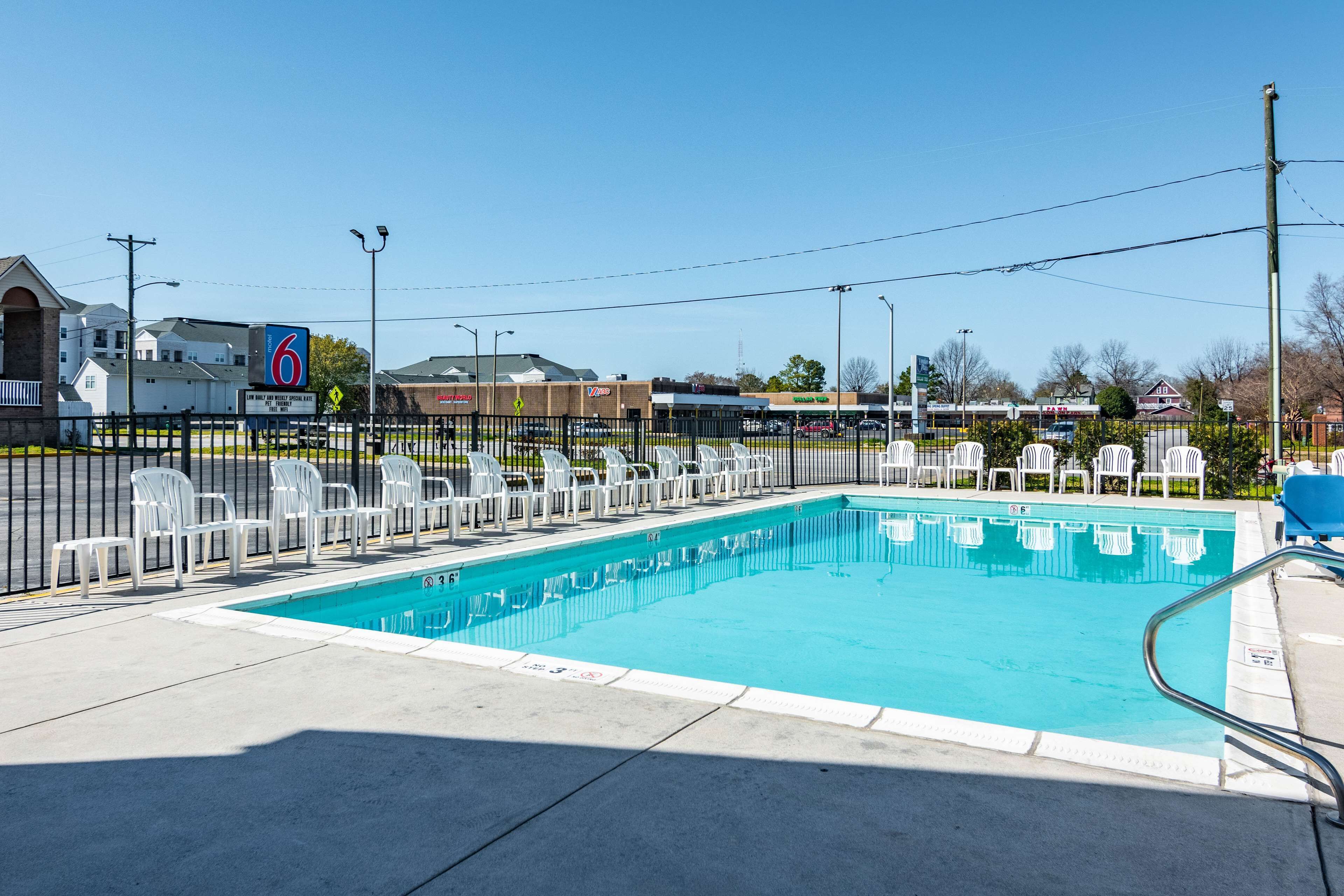 Relax Inn Portsmouth, VA — photo 12