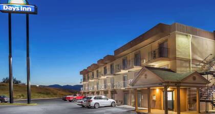 Days Inn by Wyndham Medford