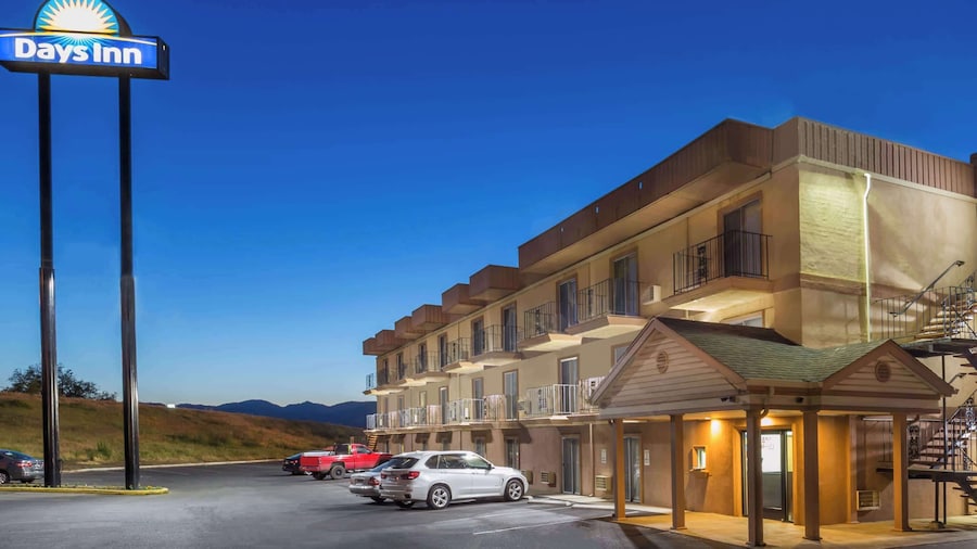 Days Inn by Wyndham Medford
