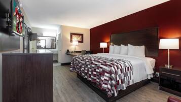 Superior Room | Desk, laptop workspace, blackout curtains, free WiFi