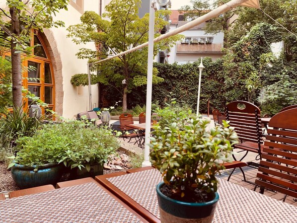 Standard Room, 1 Single Bed (Street View) | Terrace/patio