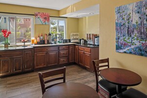 Desayuno para llevar incluido todos los días 