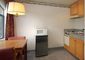 Fridge, microwave