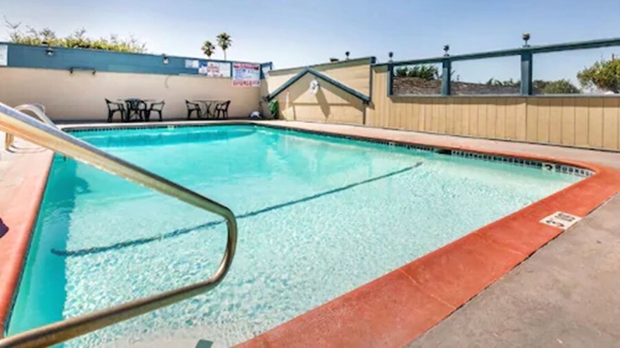 Monterey Fairgrounds Inn