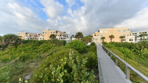 Unclassified image, 5 of 56, button - Royal Mansions Resort (Cape Canaveral)