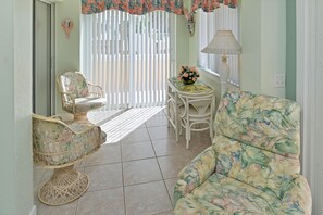 Deluxe Penthouse, 2 Bedrooms | Individually decorated, individually furnished, desk, iron/ironing board