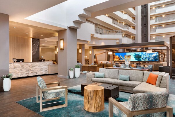 Lobby - Embassy Suites by Hilton Monterey Bay Seaside (Seaside)