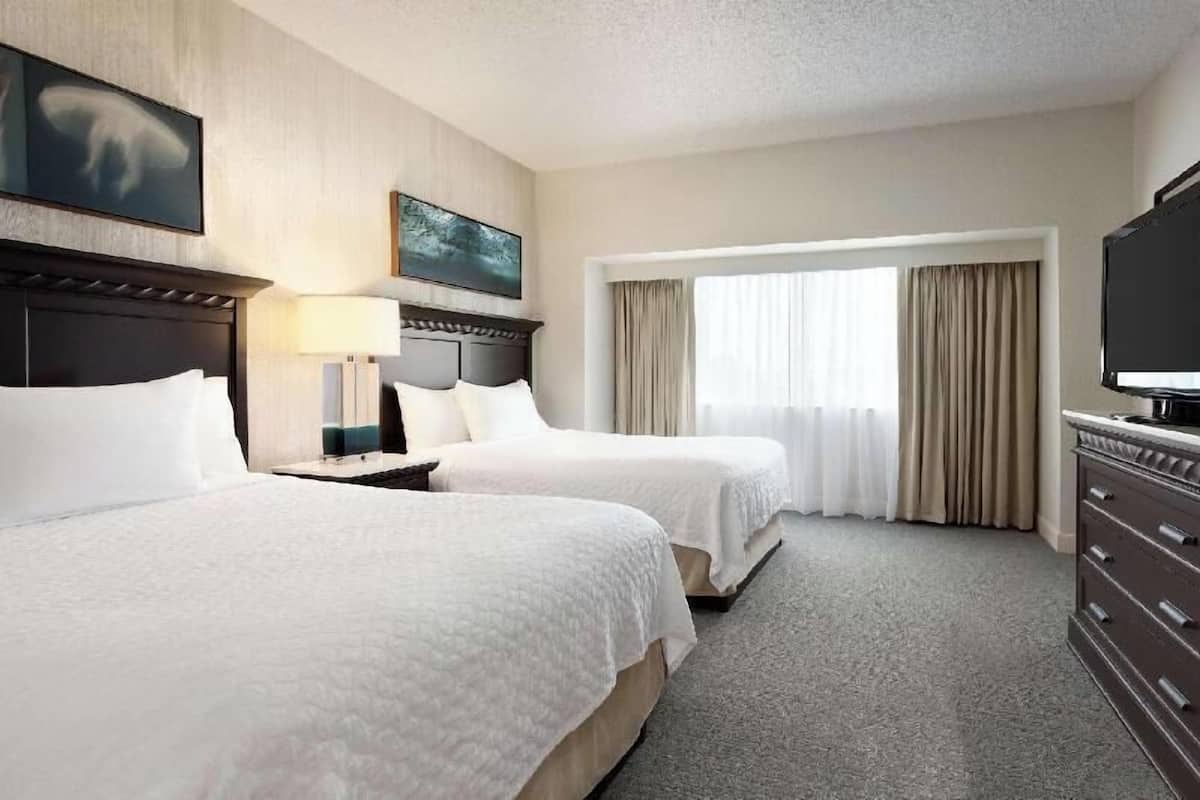 In-room safe, desk, laptop workspace, iron/ironing board