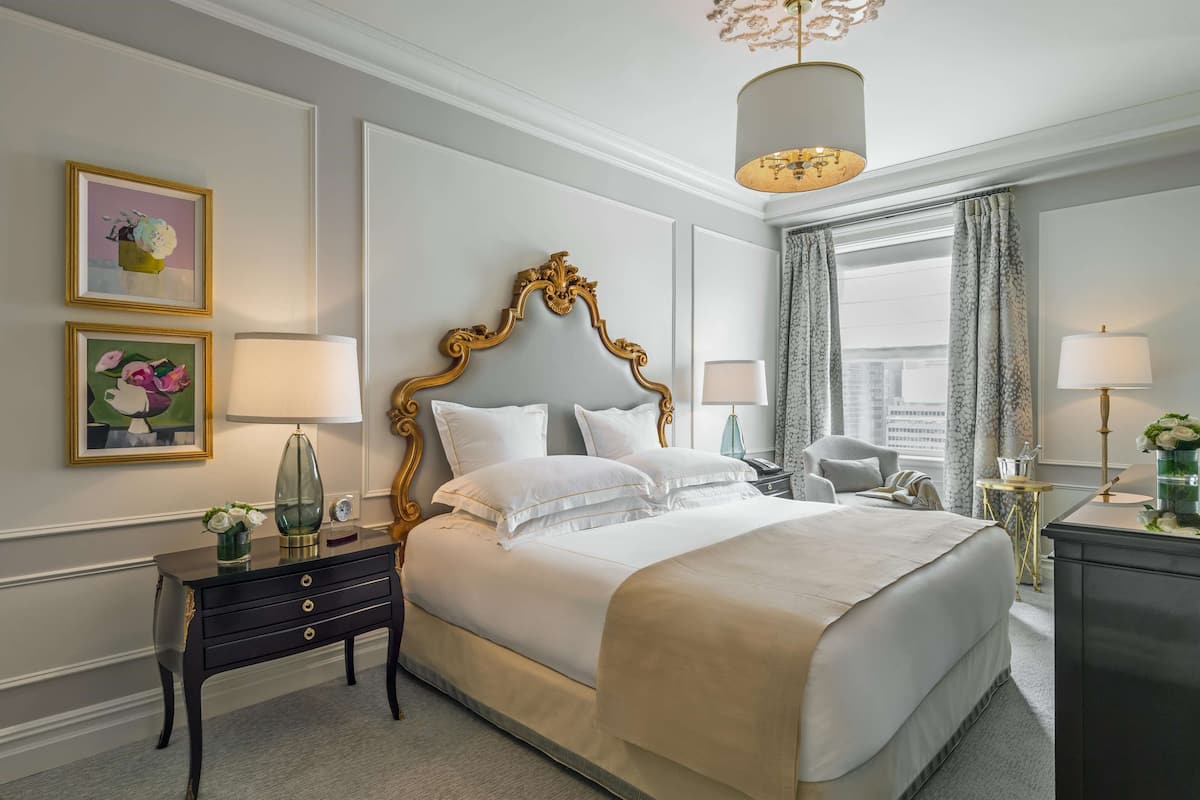 Ropa de cama de alta calidad, cubrecamas y colchones con pillow-top