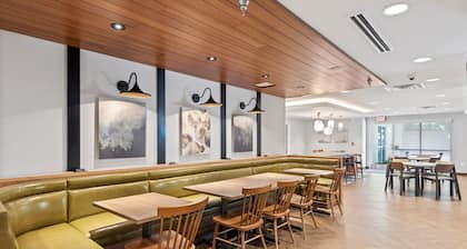 Fairfield Inn & Suites by Marriott Hickory