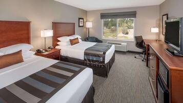 In-room safe, desk, laptop workspace, blackout drapes