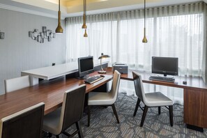 ศูนย์ธุรกิจ