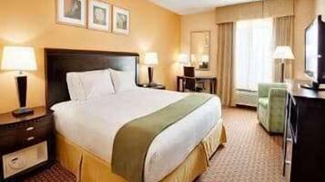 Δωμάτιο, 1 King Κρεβάτι, Μη Καπνιστών | Κλινοσκεπάσματα υψηλής ποιότητας, χρηματοκιβώτιο στο δωμάτιο, γραφείο