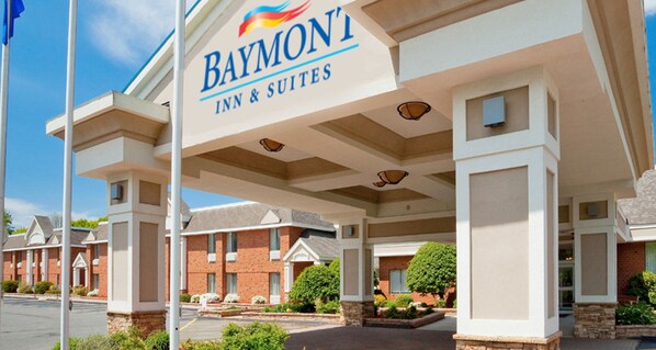 Exterior - Baymont by Wyndham East Windsor Bradley Airport (East Windsor)