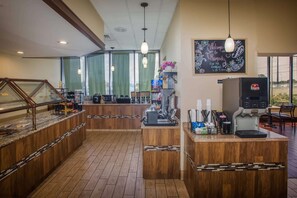Petit déjeuner complet compris