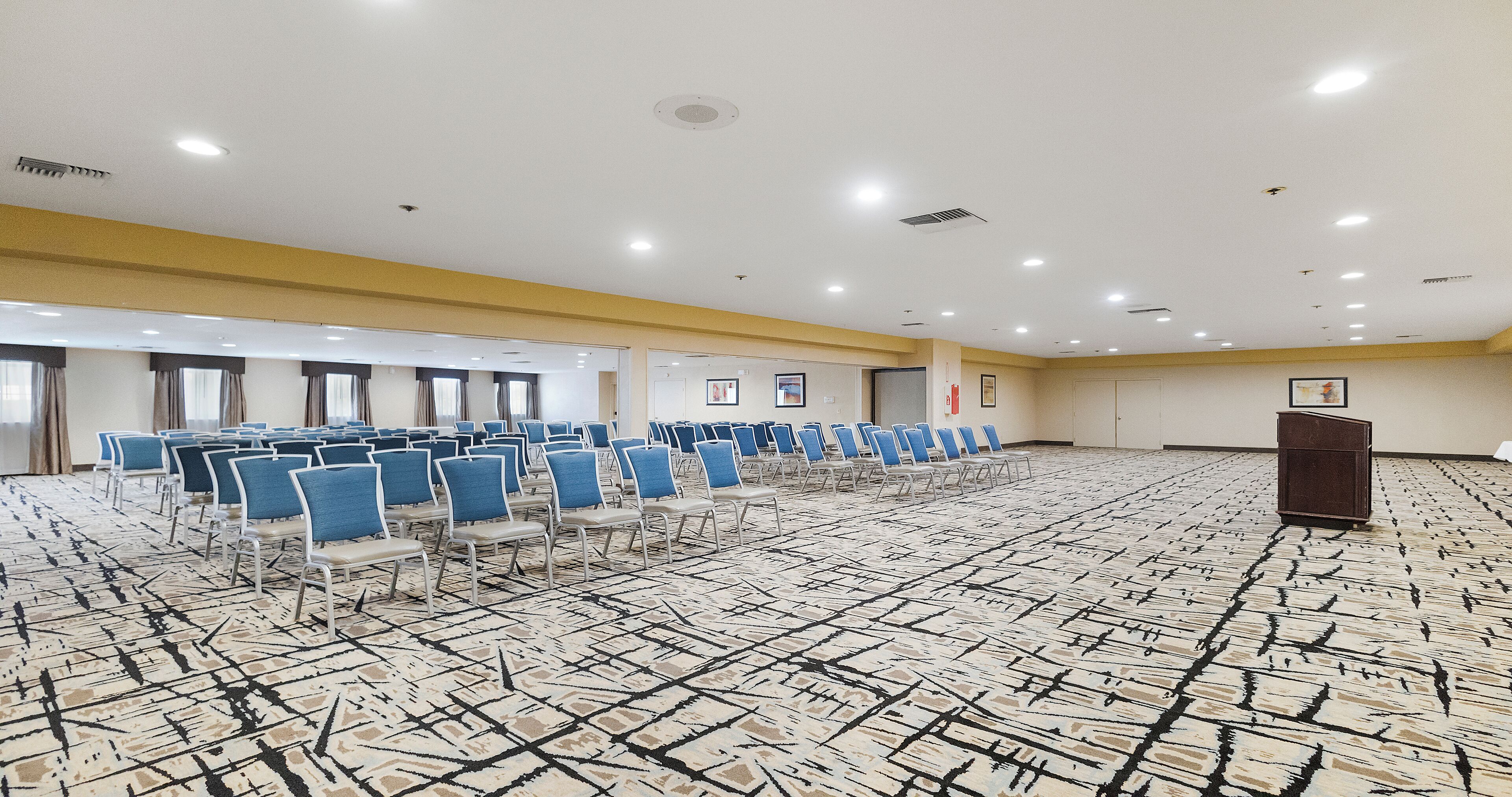 Photo - Best Western Plus Heritage Inn