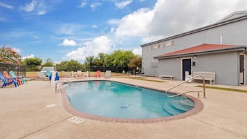 Utomhuspool