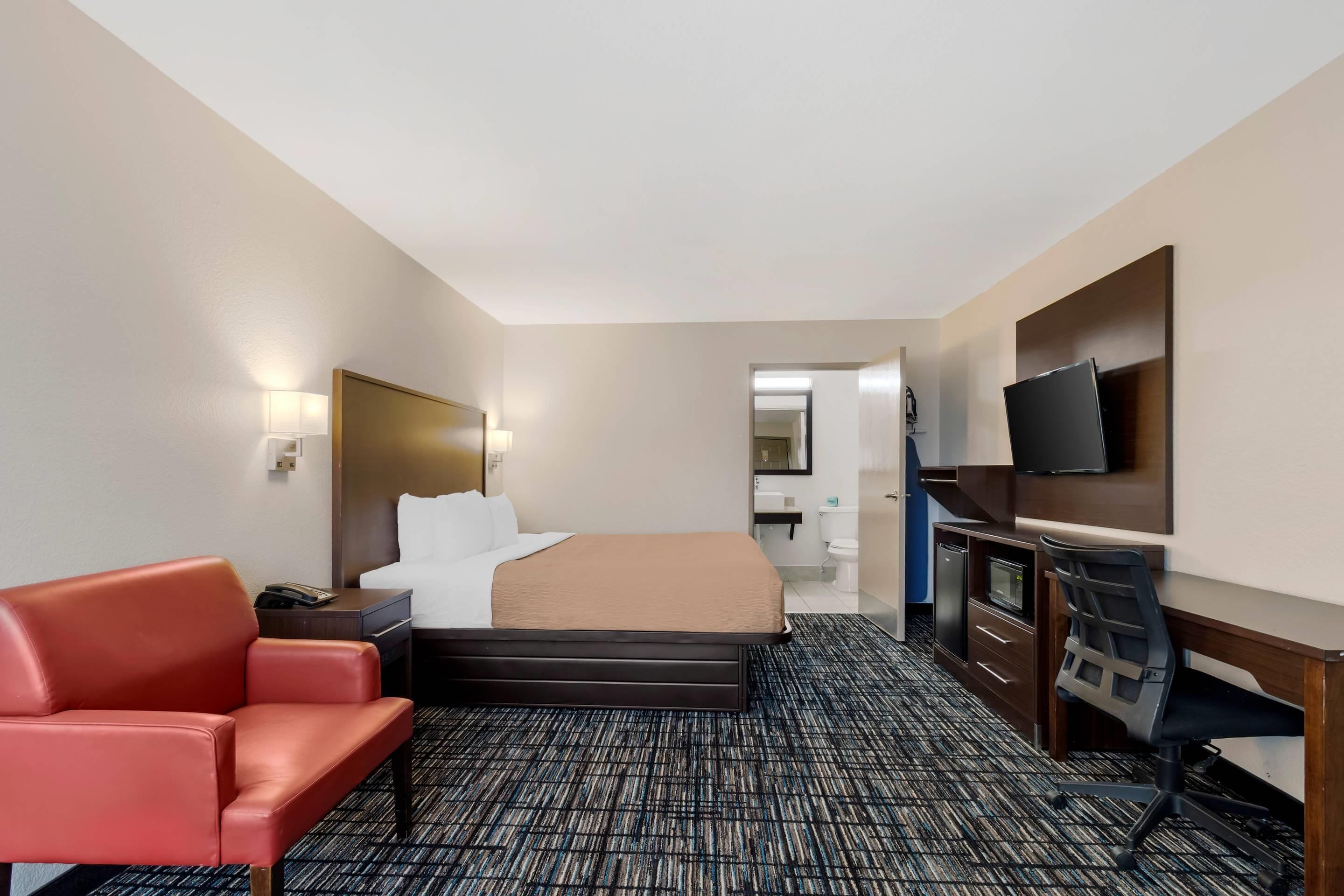 Photo - Quality Inn & Suites I-10 near Fiesta Texas