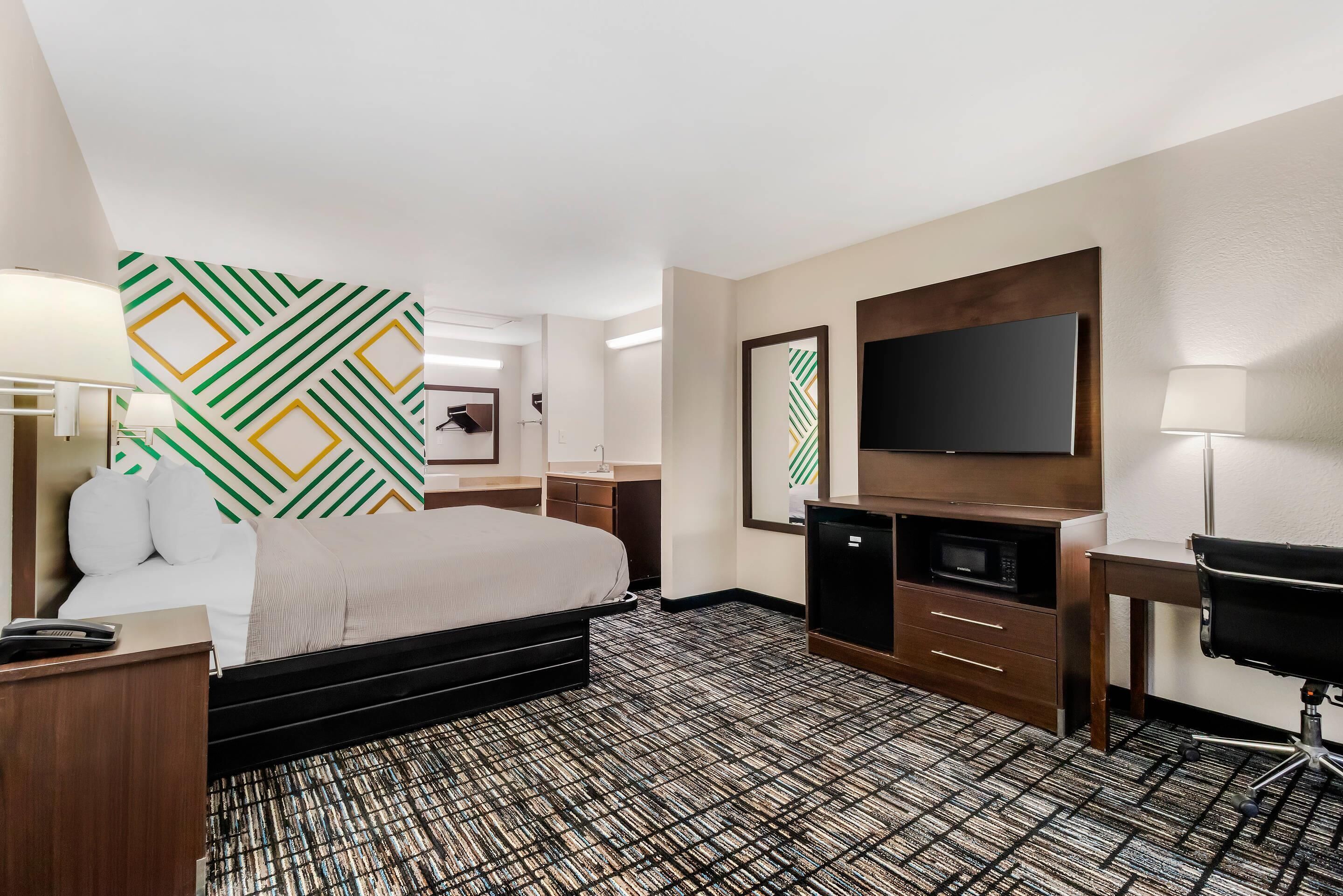 Photo - Quality Inn & Suites I-10 near Fiesta Texas