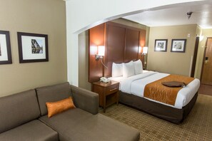 Executive Suite, 1 King Bed with Sofa bed, Non Smoking - Comfort Inn & Suites Springfield I-44 (Springfield)