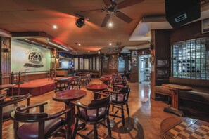 2 Restaurants; Frühstück, Mittagessen und Abendessen werden serviert