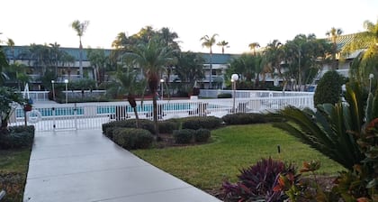 SureStay Plus Hotel by Best Western Clearwater Central