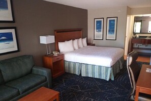 Premium bedding, in-room safe, desk, blackout drapes - SureStay Plus Hotel by Best Western Clearwater Central (Clearwater)