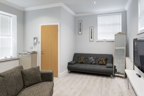 Suite | Individually decorated, desk, iron/ironing board, cribs/infant beds