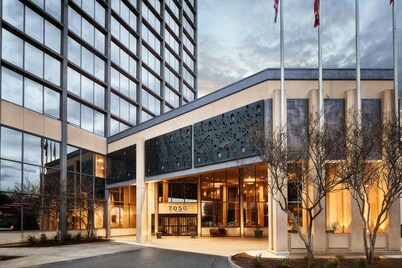 Crowne Plaza Dallas Market Ctr - Love Field by IHG