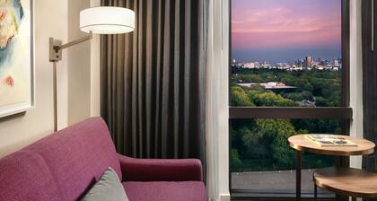 Crowne Plaza Dallas Market Ctr - Love Field by IHG