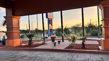 Fachada da propriedade