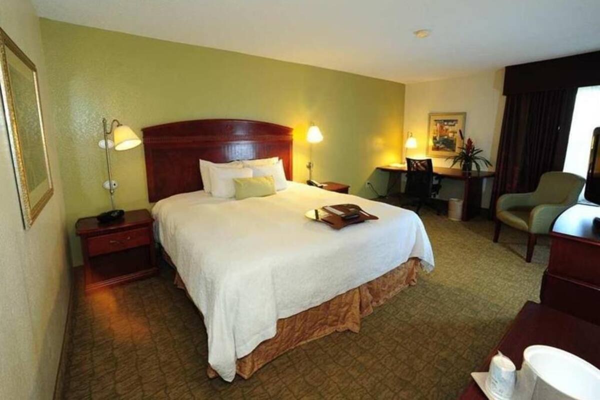 In-room safe, individually decorated, individually furnished, desk