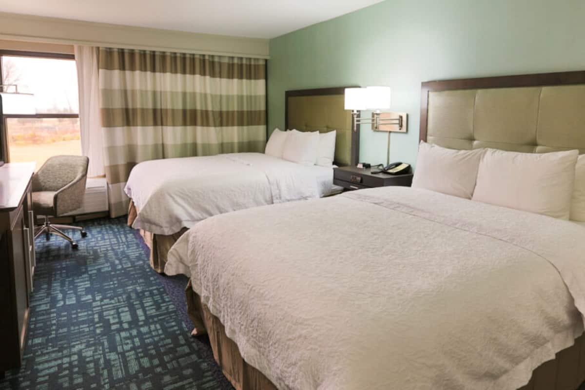 in-room safe, individually decorated, individually furnished, desk