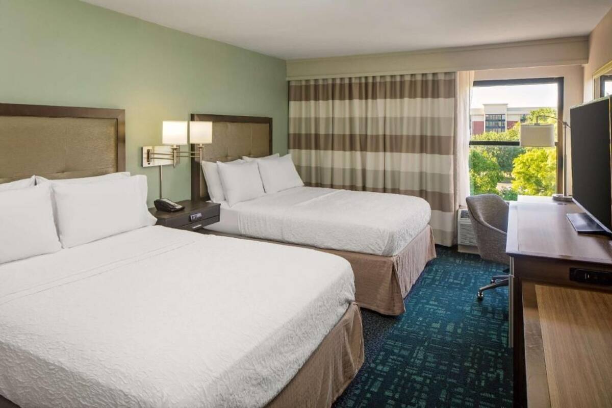 In-room safe, individually decorated, individually furnished, desk