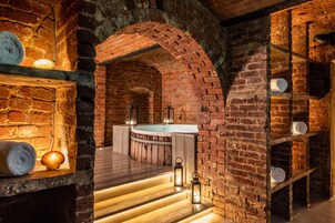 双人护理室、桑拿、热水浴缸、湿蒸房、身体护理、芳香疗法