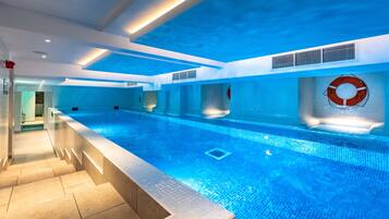 Couples treatment room(s), sauna, hot tub, steam room, body treatments