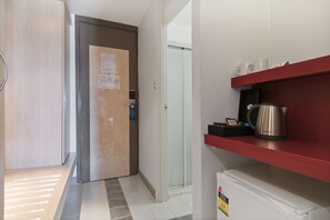 Room amenity - Metro Hotel Perth (South Perth)