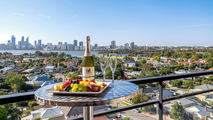 メトロ ホテル パース