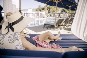 Couples treatment room(s), sauna, hot tub, body treatments, mud baths