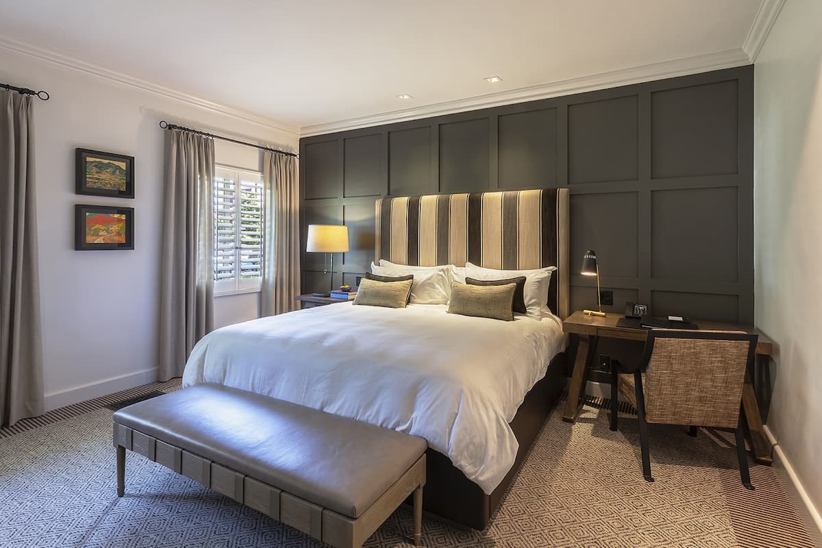 1 bedroom, Egyptian cotton sheets, premium bedding, pillowtop beds